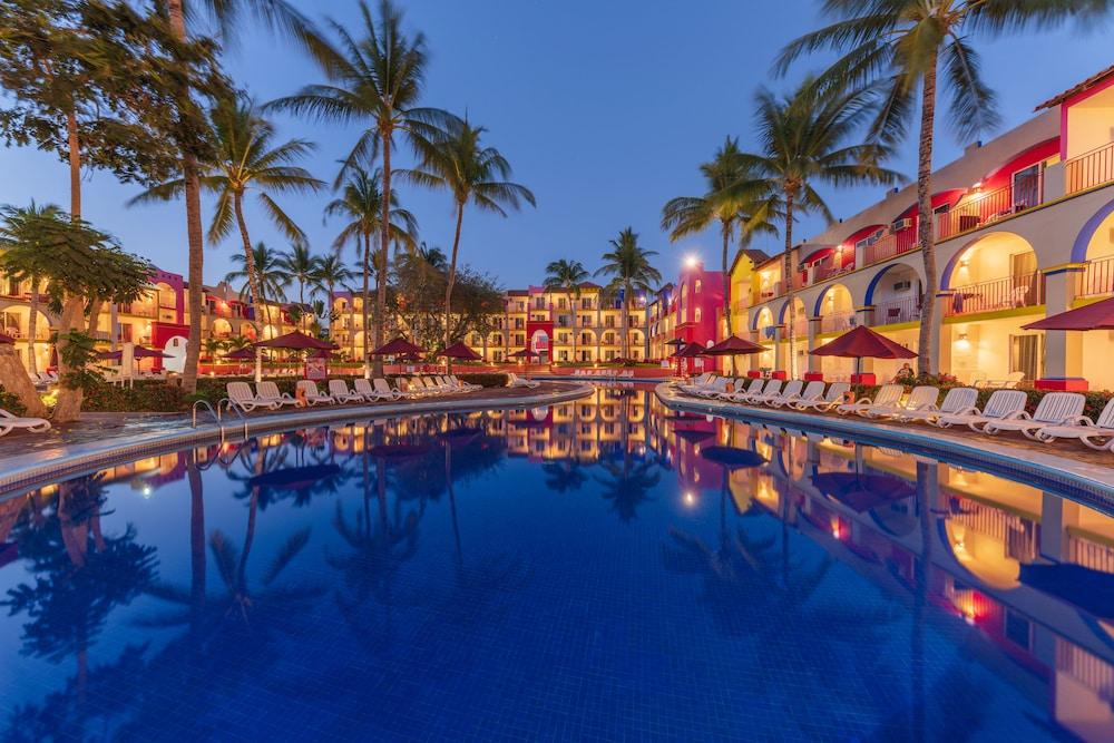Grand Decameron Complex Bucerias, A Trademark All-Inclusive Resort ภายนอก รูปภาพ